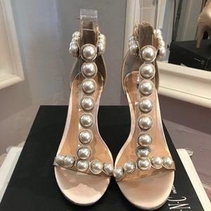 NIB INC heels size 9